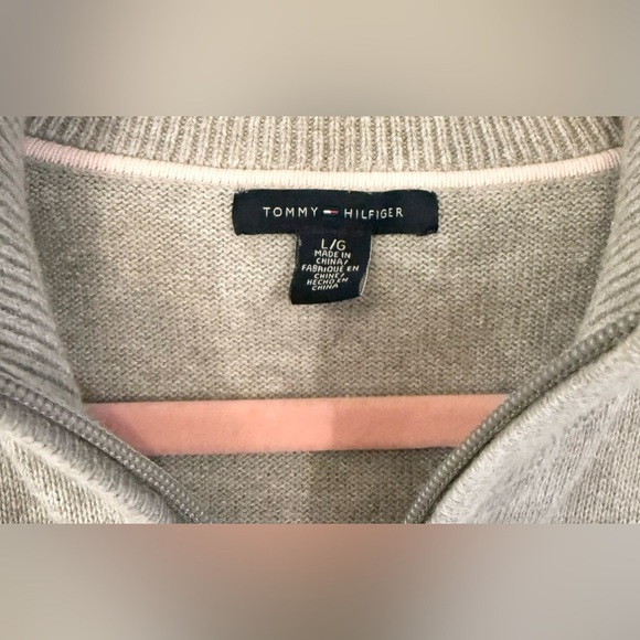 Tommy Hilfiger Grey Zip Cardigan Womens size Large with TH Crest - Picture 4 of 5